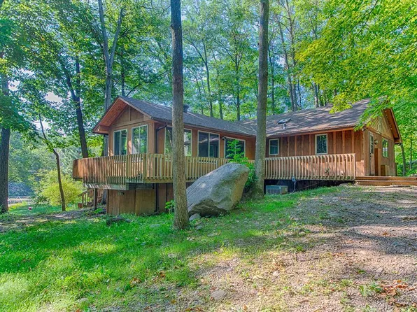 6199 Peterdale Rd, Garrison, MN 56450