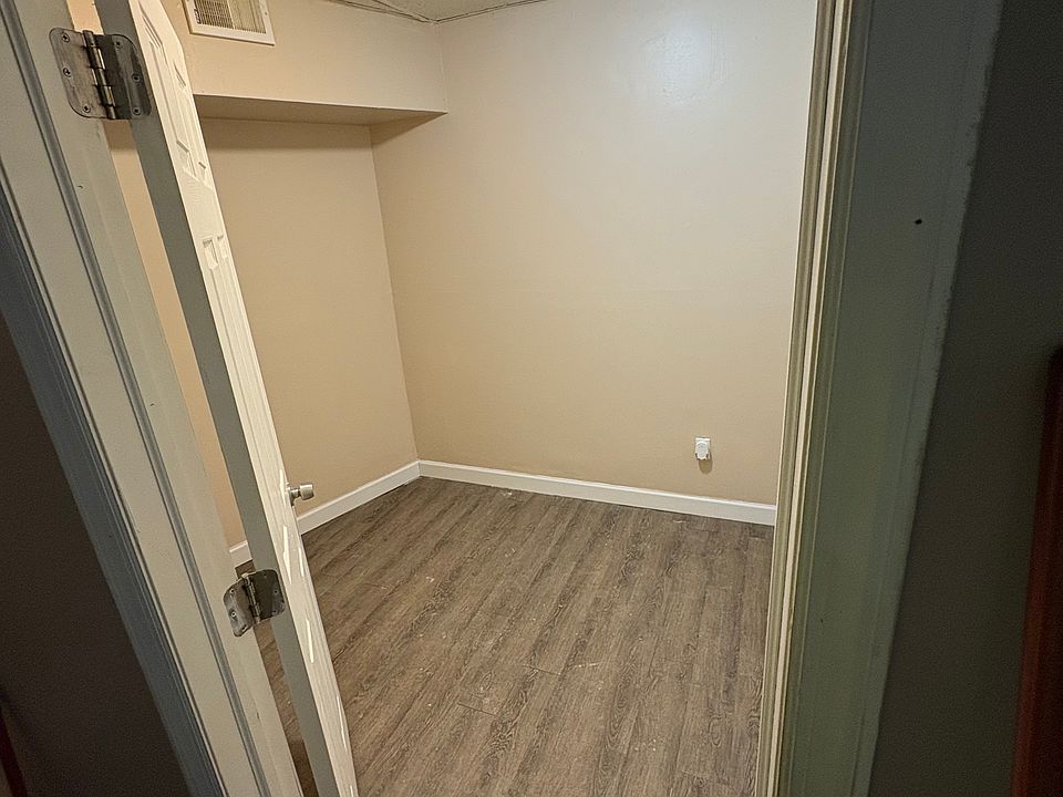 2nd image of 68 Main St #1
