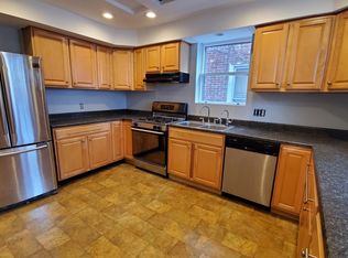 442 Earlham Ter, Philadelphia, PA 19144