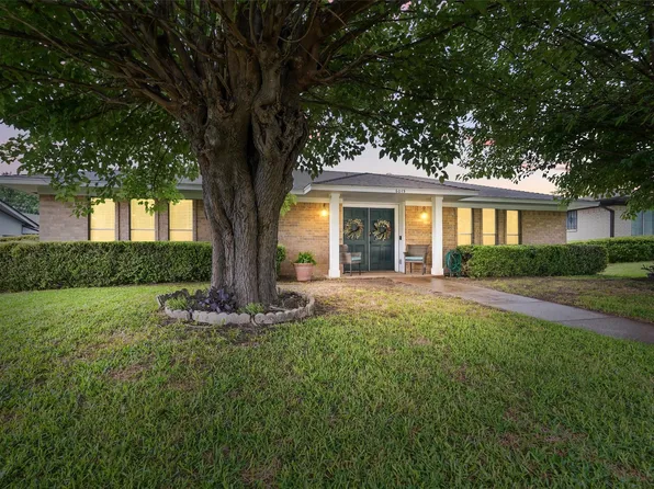 6015 Sunny Crest Ln, Dallas, TX 75241