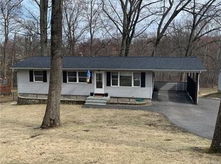 19 Kings Dr, Wallkill, NY 12589