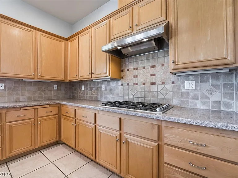 9675 Irvine Bay Ct — Photo 15