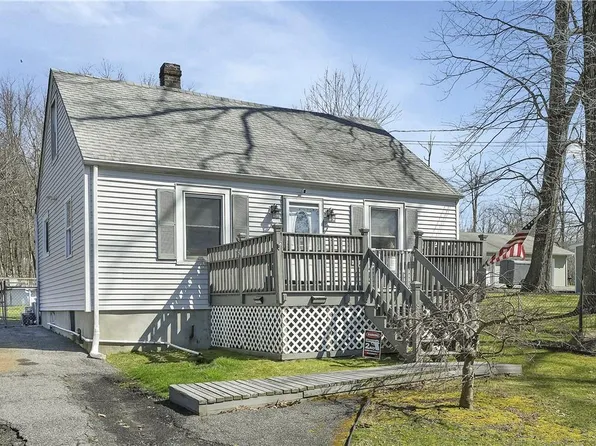 18 Edgewood Terrace, Newburgh, NY 12550