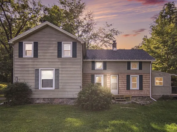 4002 Wellman Rd, Parma, MI 49269