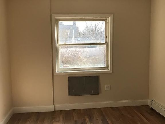 3rd image of 2150 Crotona Ave #1