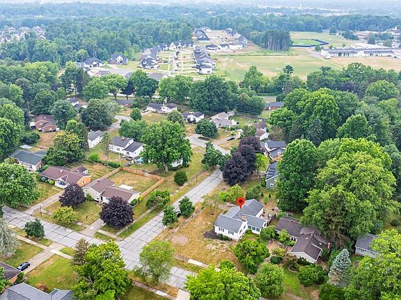 3rd image of 4292 W Bend Dr