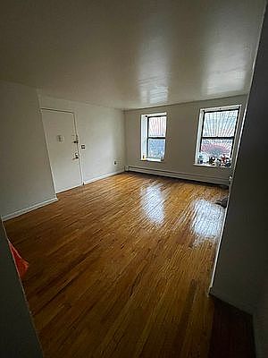 5th image of 340 E 120th St