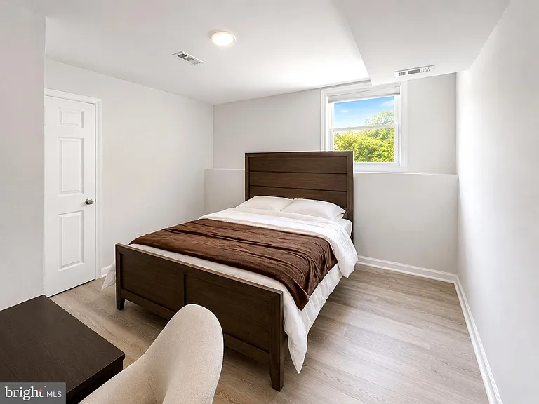 7 Tipton Dr — Photo 24