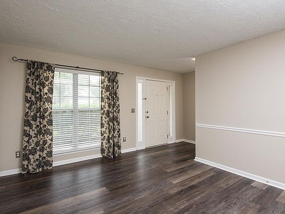 3rd image of 3220 Dark Woods Dr