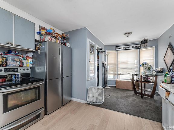 5th image of 10023 Artesian St