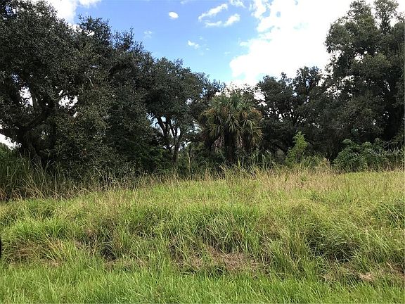 3rd image of 20011 Cypress Creek Dr