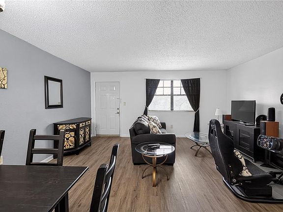 5th image of 12405 OAK CEDAR PLACE #202