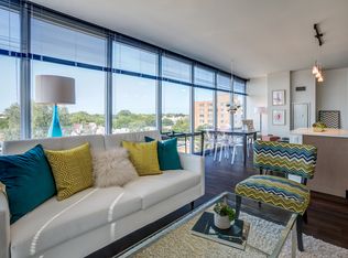 1890 Maple Ave APT 0907E, Evanston, IL 60201