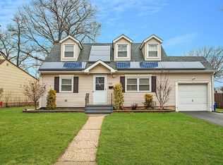 1302 Prospect Dr, Linden, NJ 07036