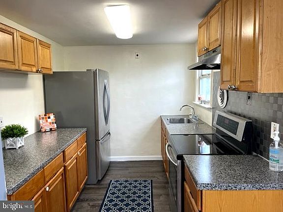 4th image of 6606 Woodland Ave Floor 2
