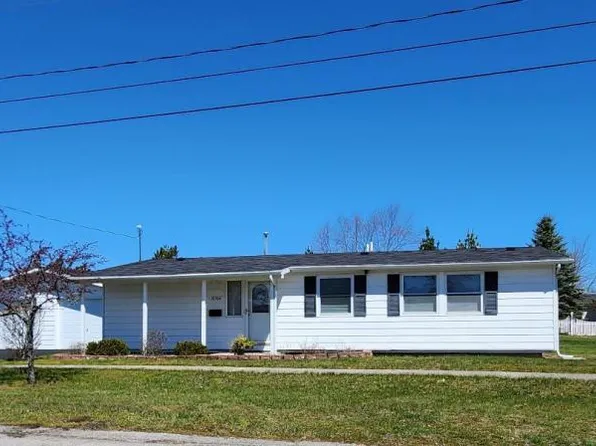 10304 7th St, Oscoda, MI 48750