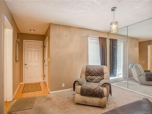 4th image of 270 Crown Oaks Way #0