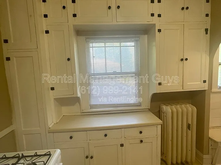 1649 Russell Ave N #2 — Photo 19