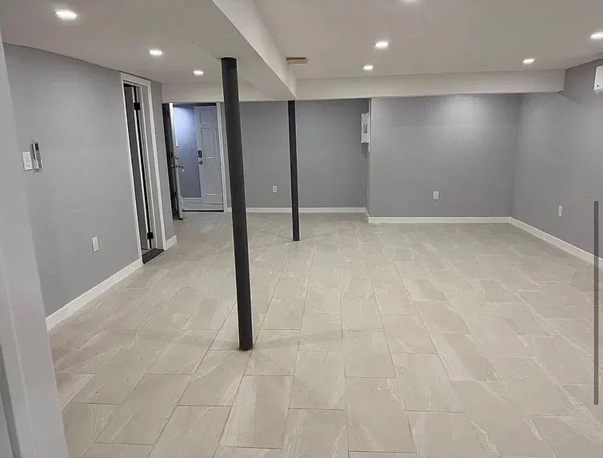 2 bed, 1100 sqft, $2,400 — Photo 2