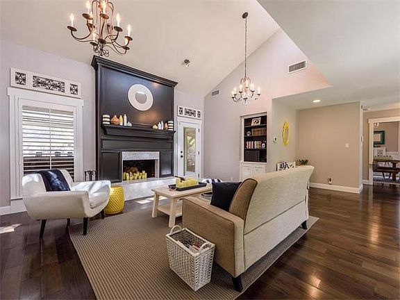5th image of 11002 Spicewood Club Dr