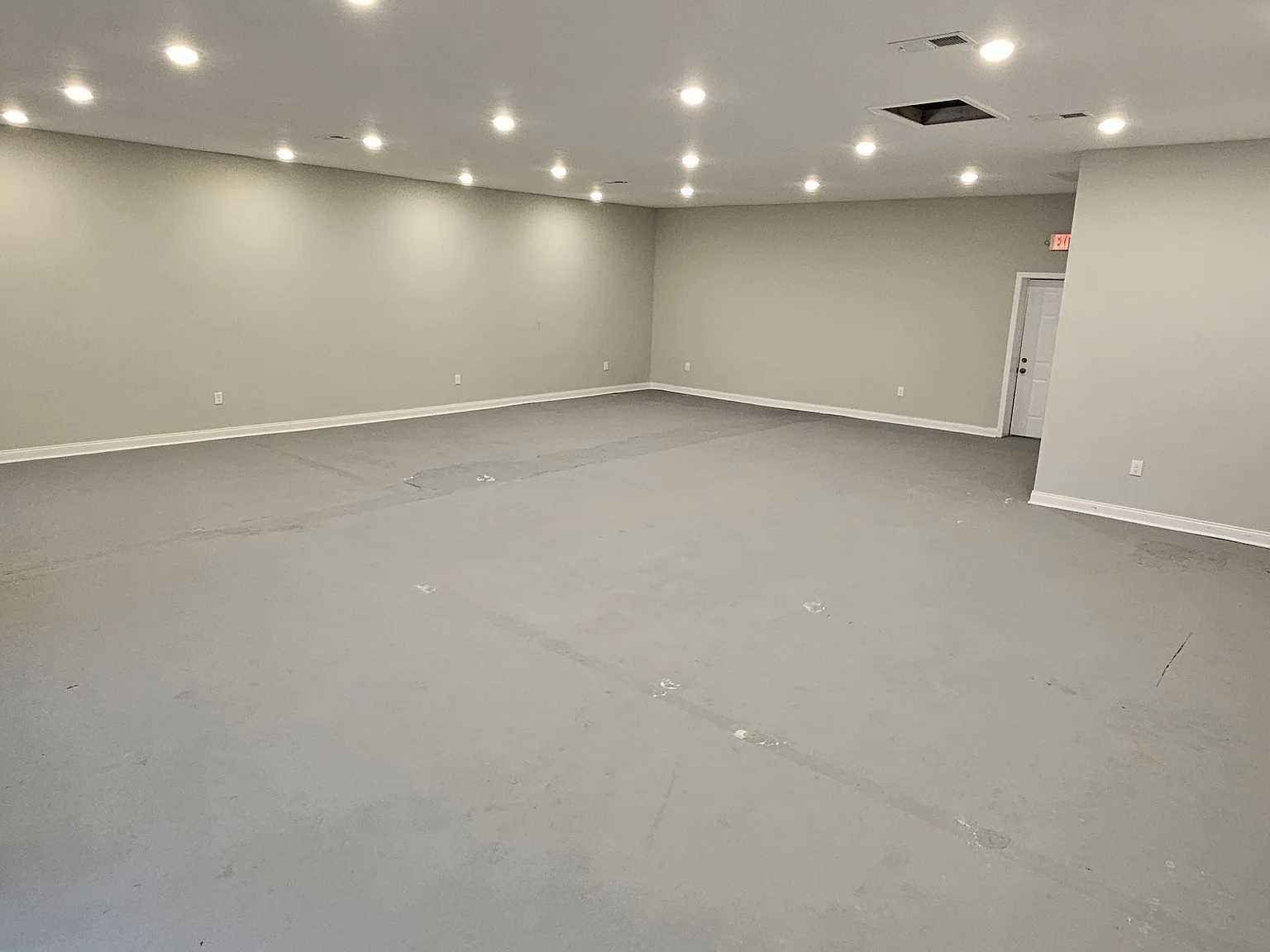 1 bed, 1000 sqft, $1,600 — Photo 3