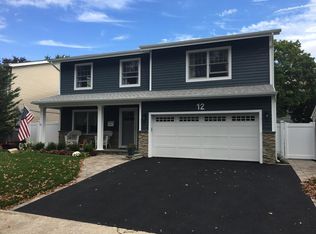 12 Marlin Ln, Port Washington, NY 11050