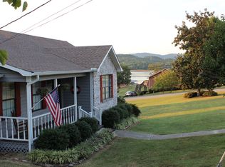 2620 Scenic Lake Cir, Morristown, TN 37814