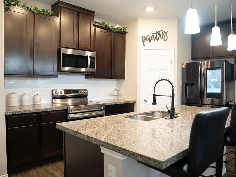 4207 Lorisa Dr — Photo 11