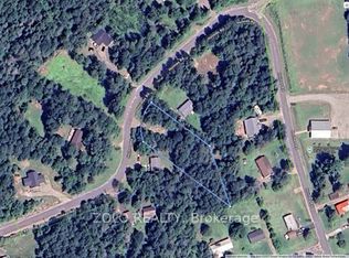 1040 Holmes Rd, Highlands East, ON K0L 2Y0