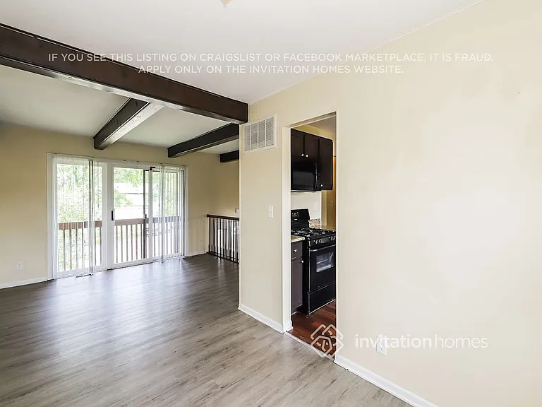 1307 Foxcroft Dr — Photo 5