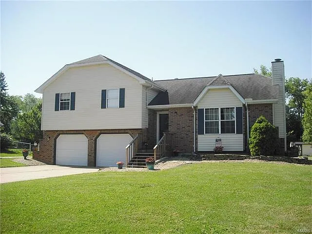 38 Lexington Ln photo 1