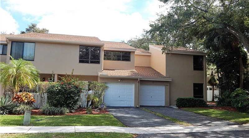 1st image of 9886 Fairway Cove Ln #0