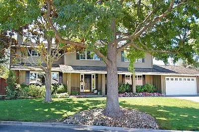 19727 Saint Ann Ct photo 1