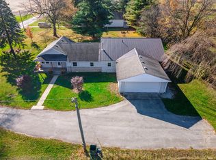 2376 S 300th Rd E, Huntington, IN 46750
