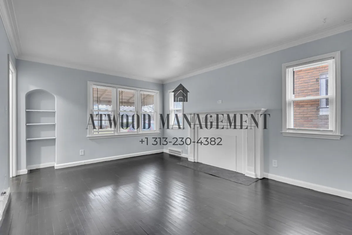 Building Photo - 9340 Hartwell St