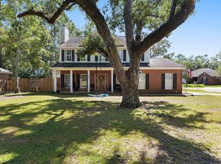 8101 Rue Holifield, Ocean Springs, MS 39564
