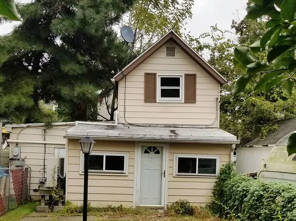 124 Lagrange Ave, Essington, PA 19029