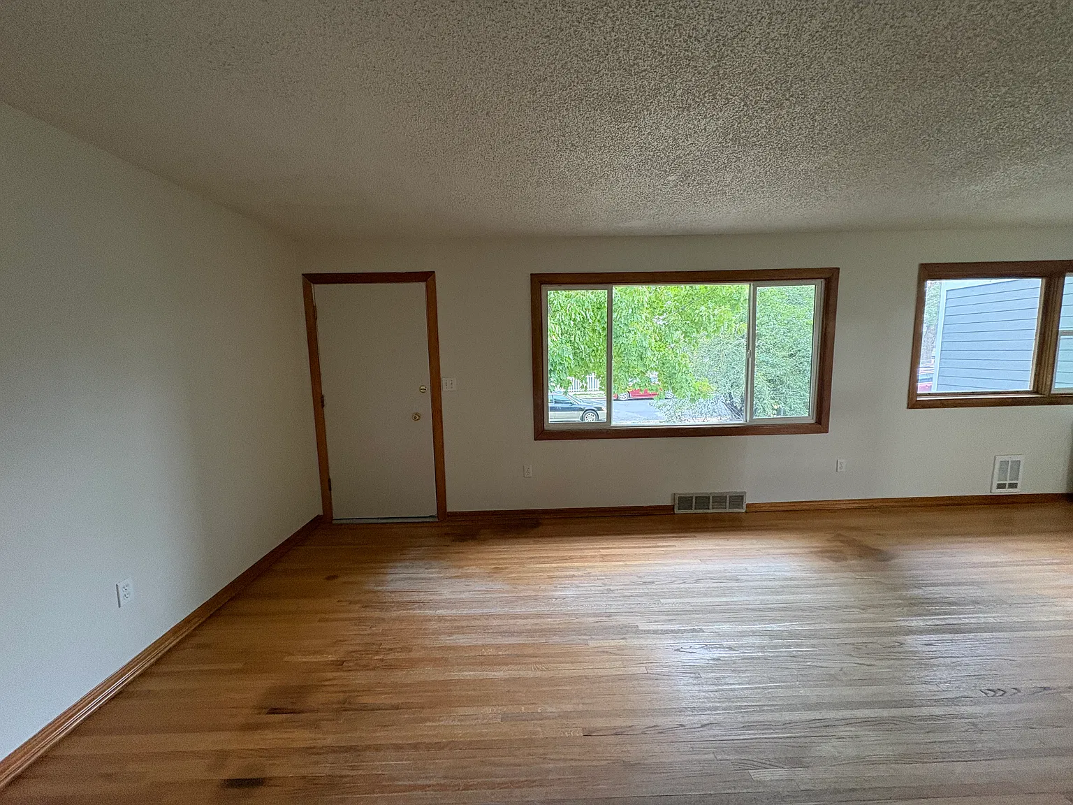 1 bed, 750 sqft, $950 — Photo 4