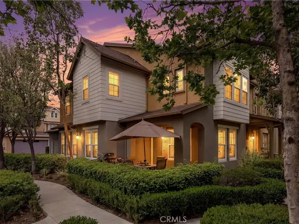 16 Orange Blossom Cir, Mission Viejo, CA 92694