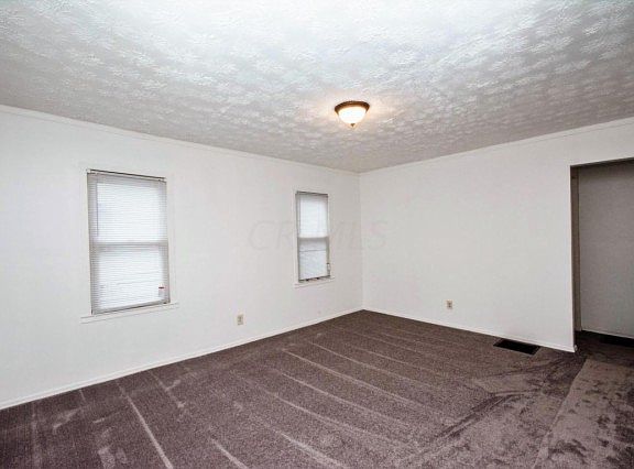 5th image of 1835 Brentnell Ave