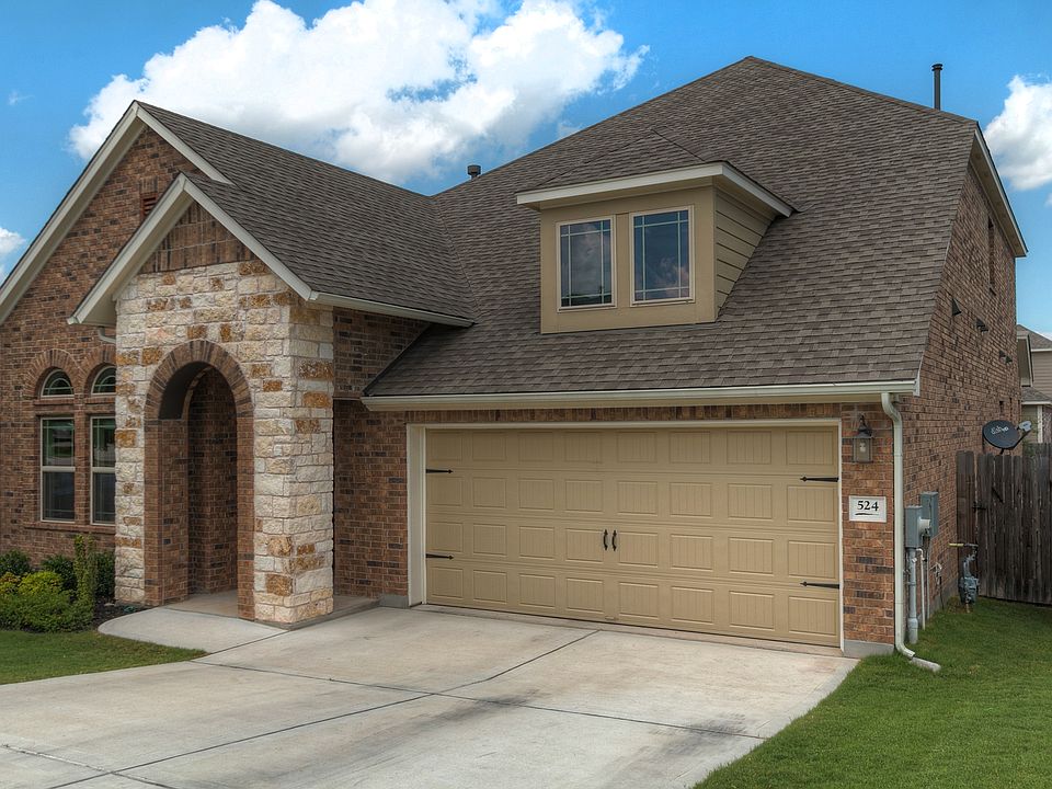 1st image of 324 Cerezo Dr
