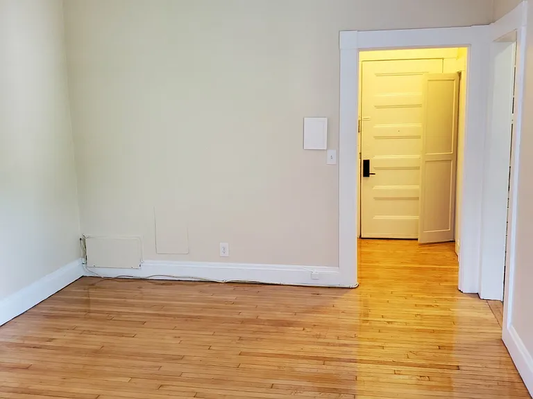 1470 Beacon St #6 — Photo 7