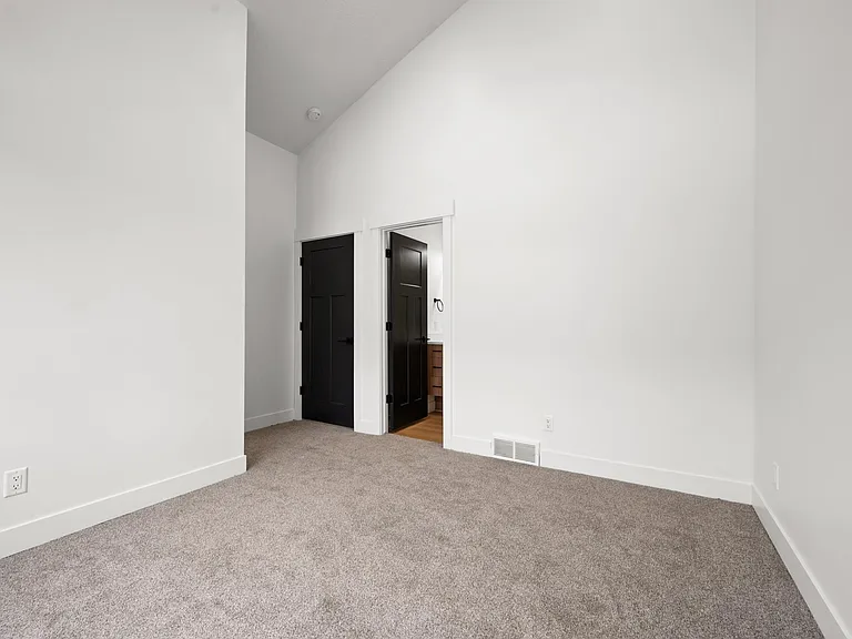 218 W Paxton Ave #5 — Photo 17