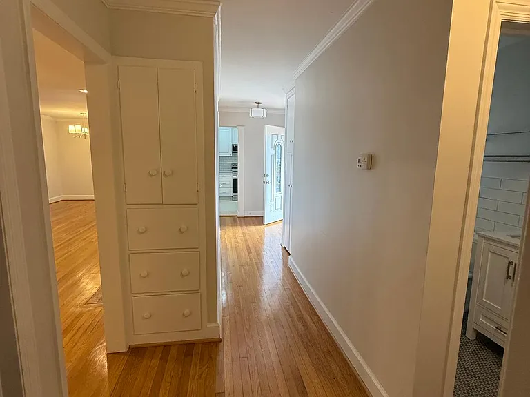 Hallway to Kitchen