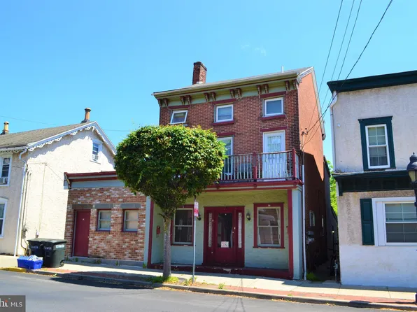 35 N Main St, Spring City, PA 19475