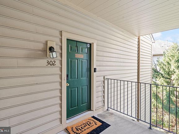 4th image of 1025 Gardenview Loop APT 302