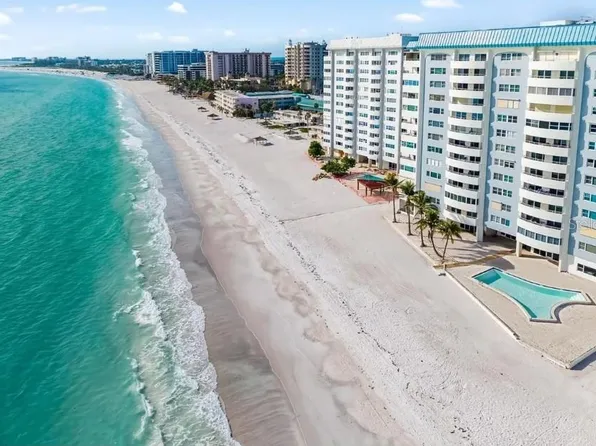 1700 Benjamin Franklin Dr APT 9E, Sarasota, FL 34236