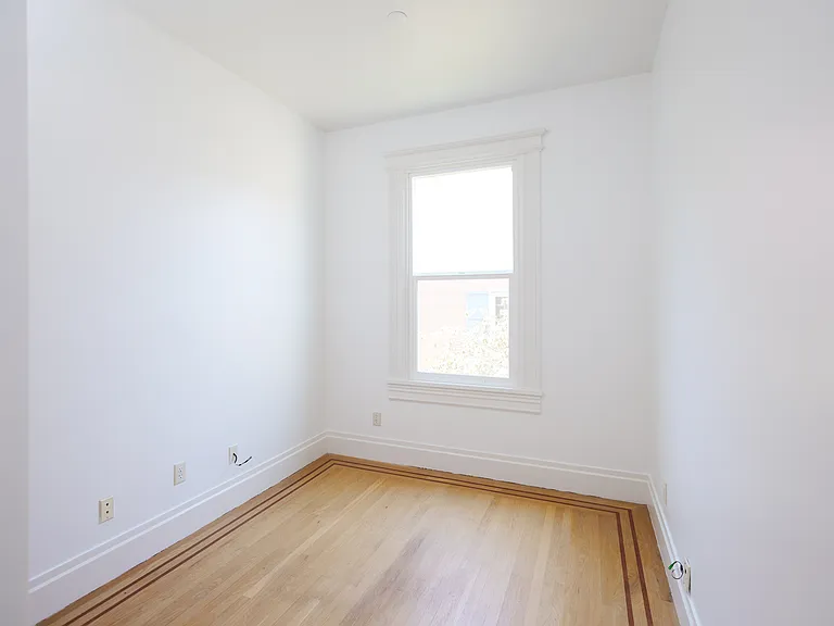 172 Hartford St — Photo 14