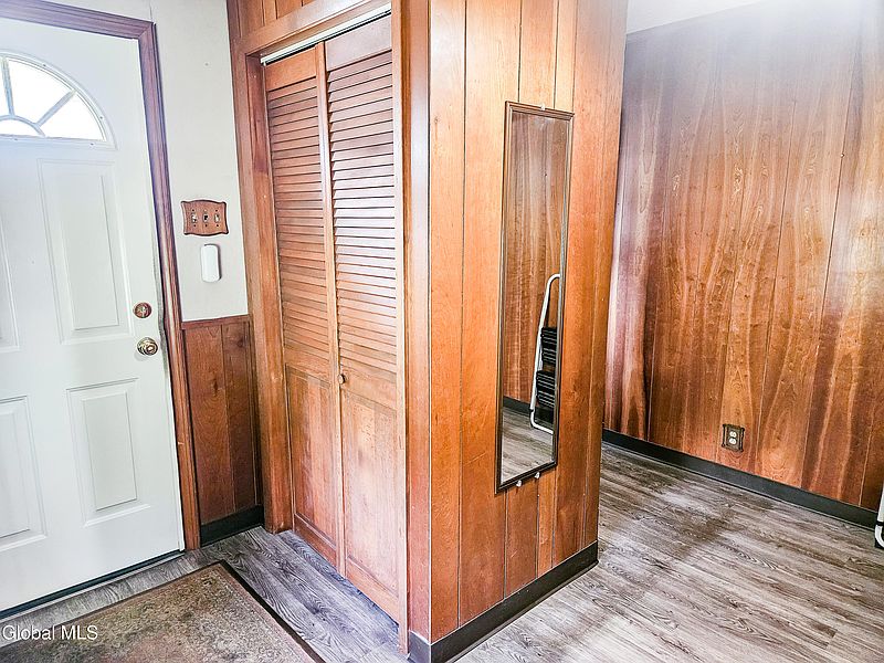 3rd image of 107 Skyway Drive