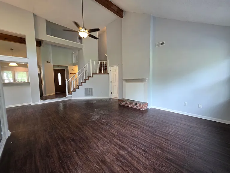 127 Broadleaf Dr — Photo 5